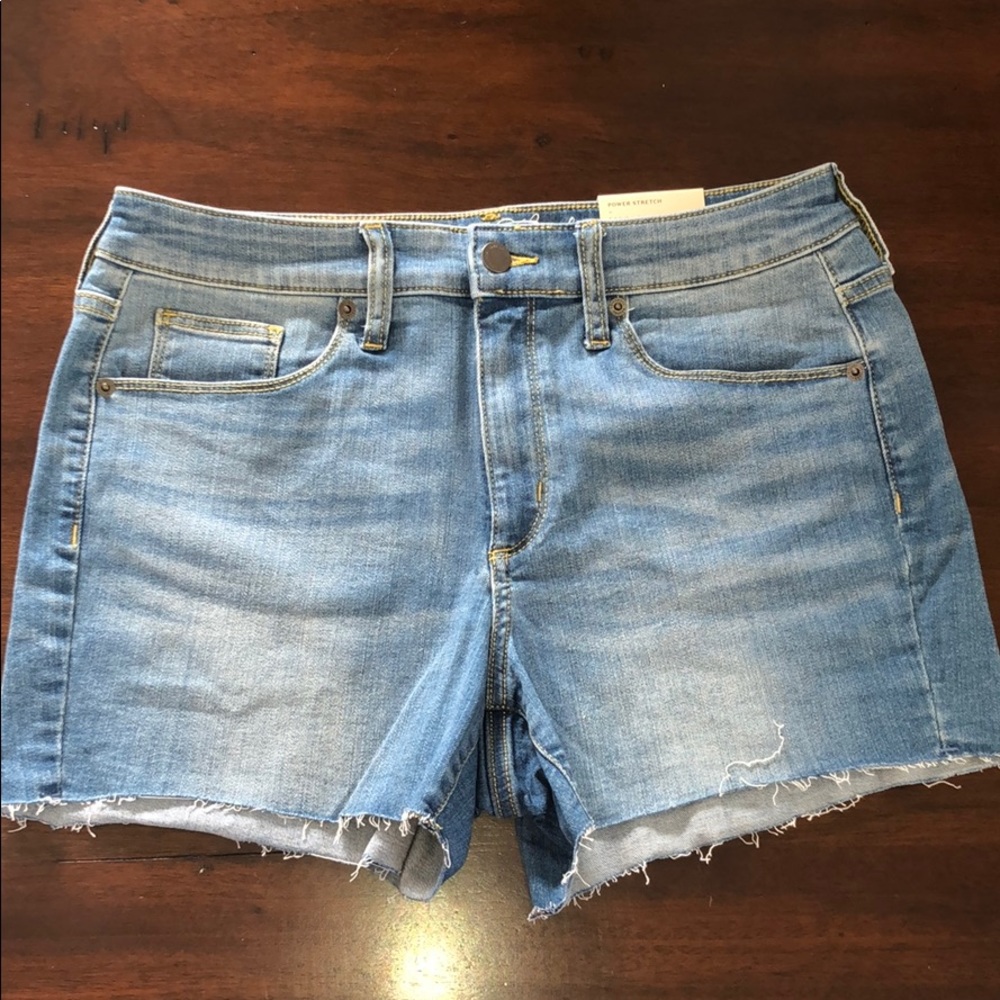 Universal Thread Denim High Rise Shorts - Picture 2 of 5